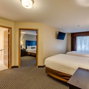 Two-Bedroom Suite